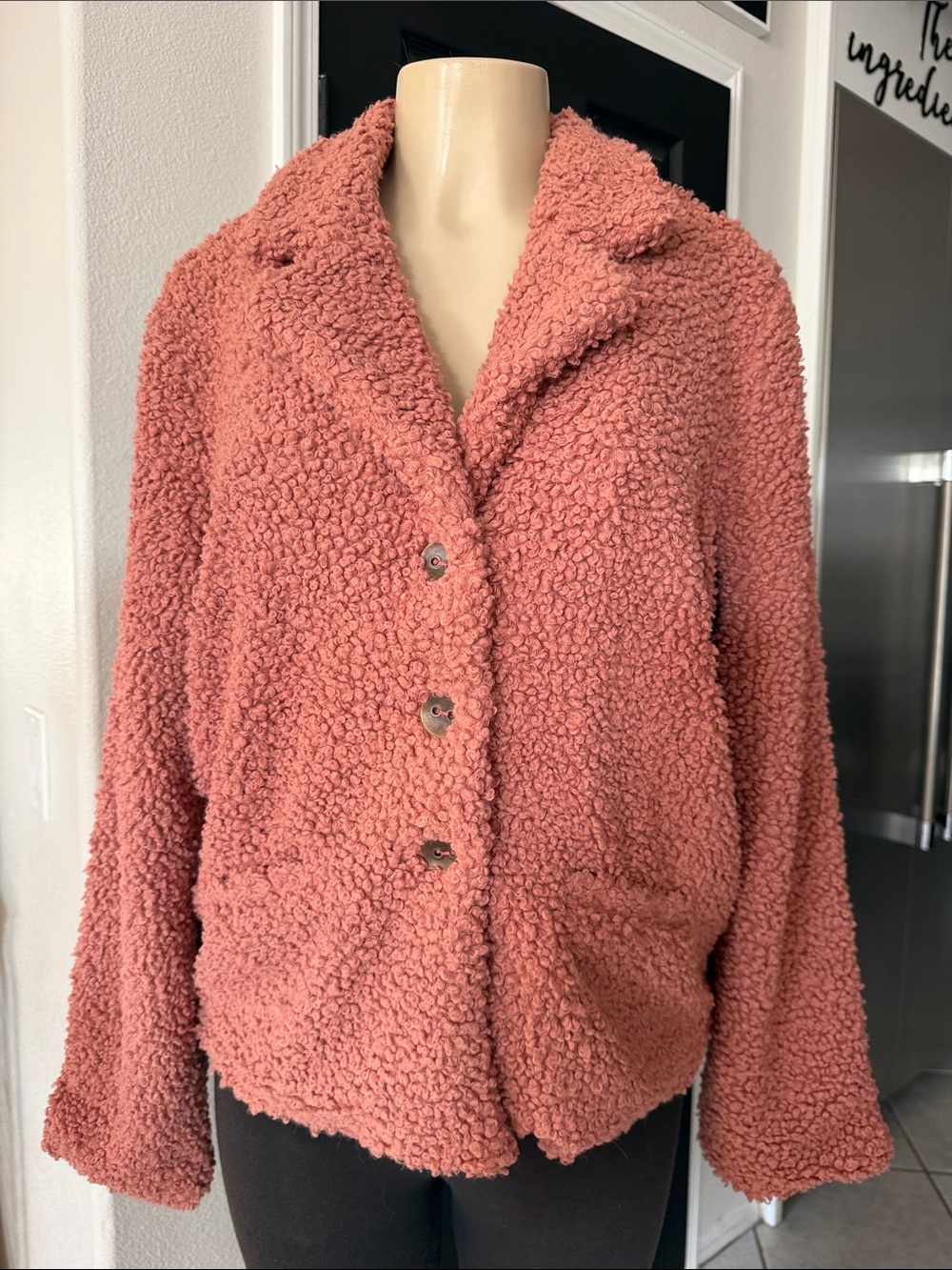 New Women's Cozy Bouclé Button-Up Jacket in Dusty Rose size M/L